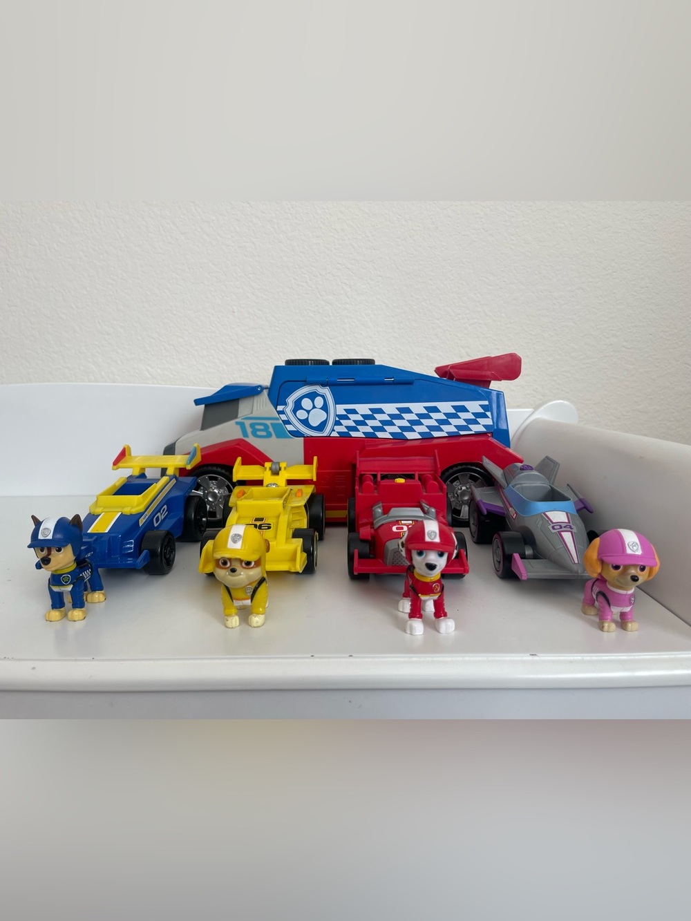 Paw Patrol Ready Race Rescue Pit Stop, Vehicles & Figures Set (All Sounds Work)